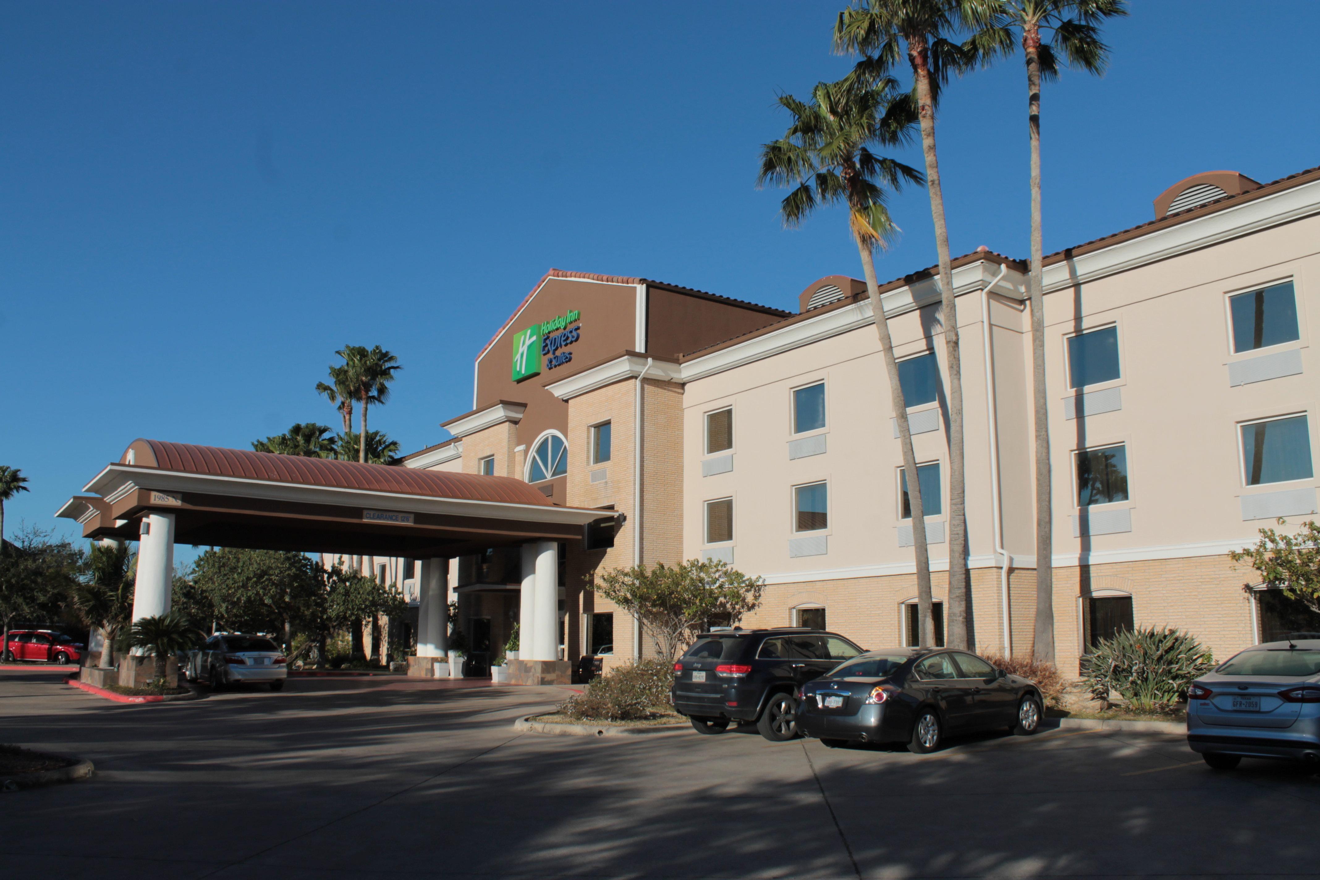 Holiday Inn Express Hotel And Suites Brownsville By Ihg Екстериор снимка