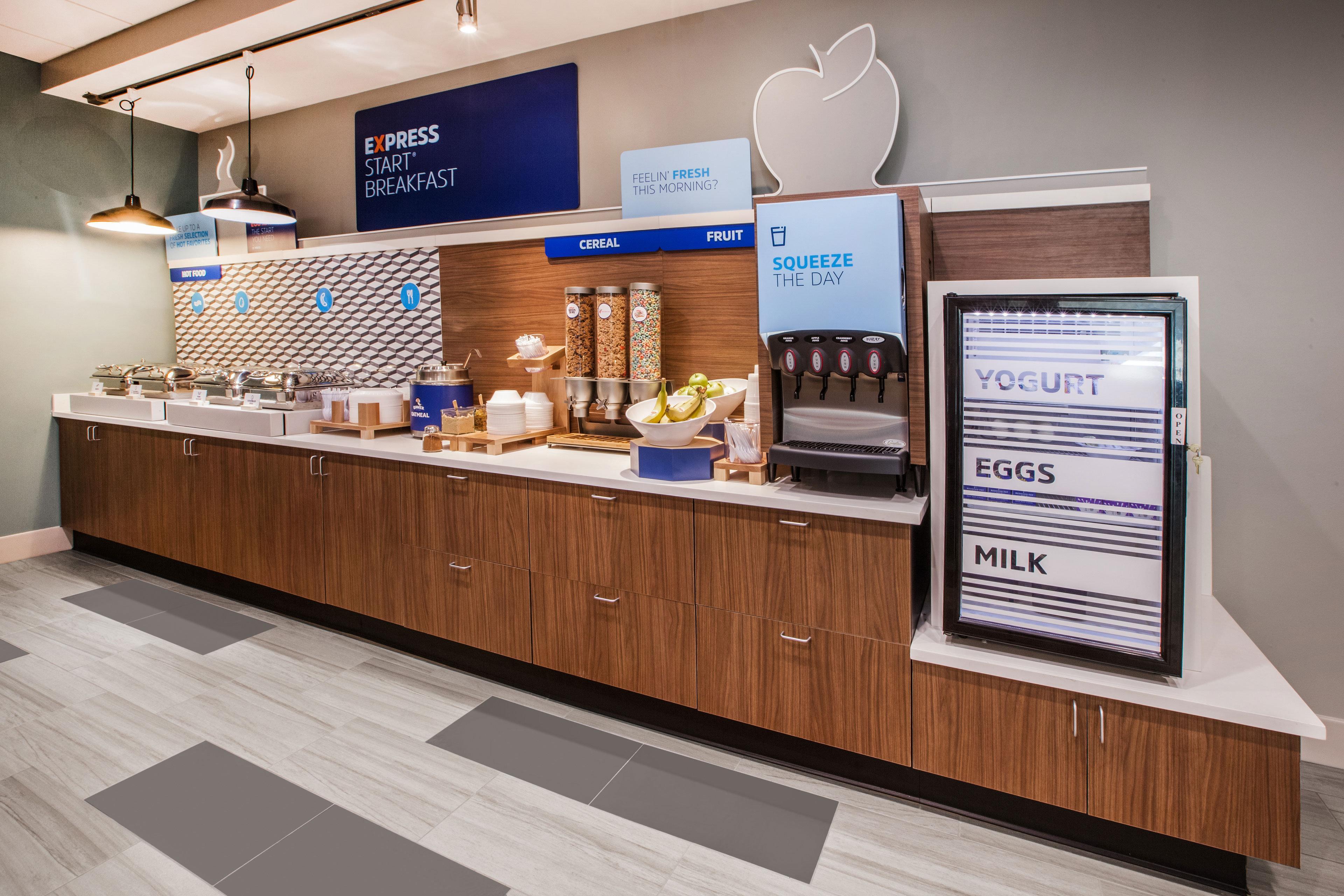 Holiday Inn Express Hotel And Suites Brownsville By Ihg Екстериор снимка