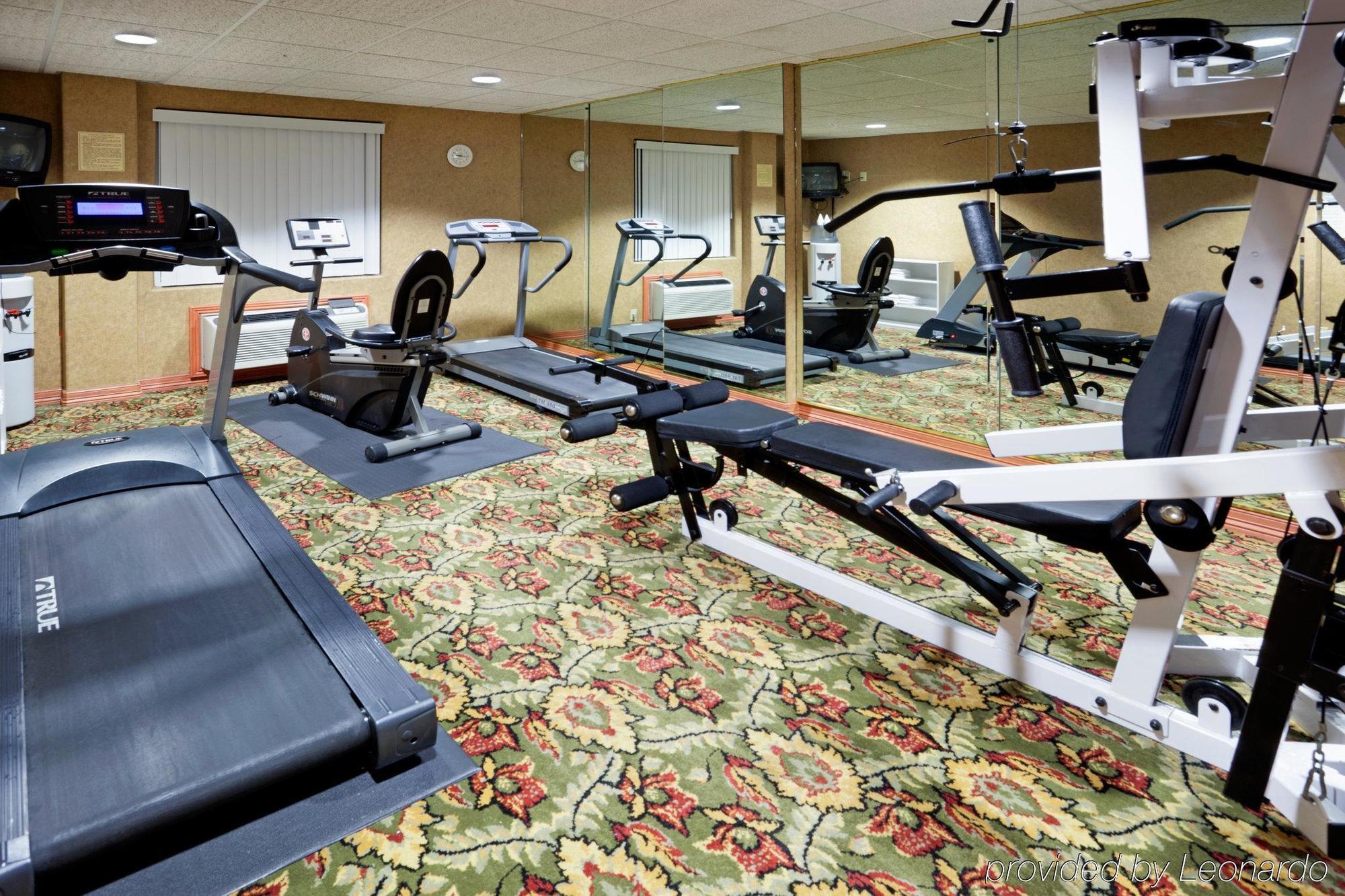 Holiday Inn Express Hotel And Suites Brownsville By Ihg Екстериор снимка