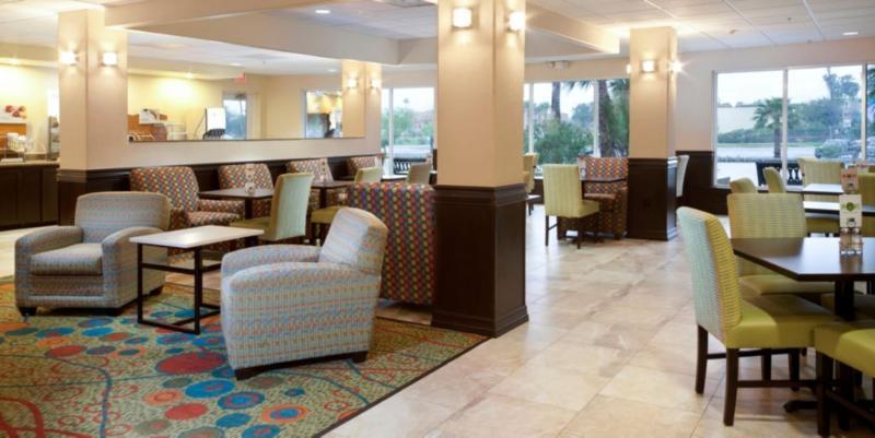 Holiday Inn Express Hotel And Suites Brownsville By Ihg Екстериор снимка