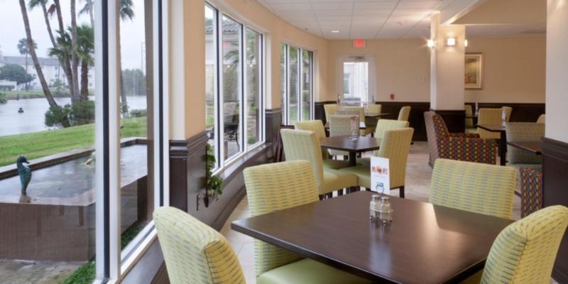 Holiday Inn Express Hotel And Suites Brownsville By Ihg Екстериор снимка