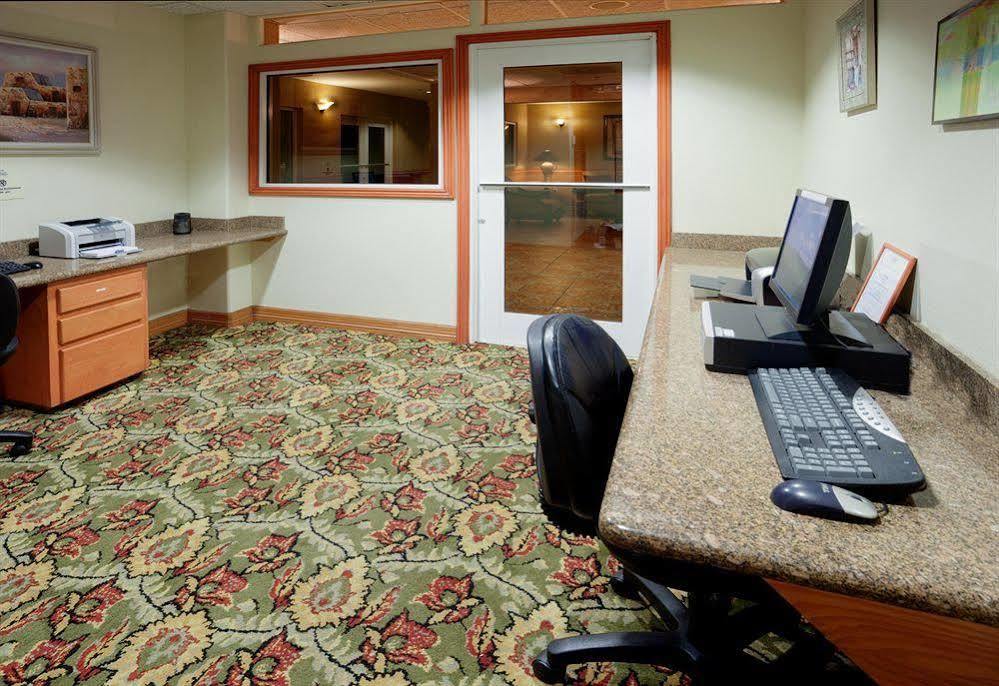 Holiday Inn Express Hotel And Suites Brownsville By Ihg Екстериор снимка