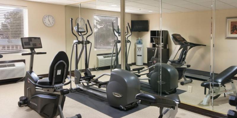 Holiday Inn Express Hotel And Suites Brownsville By Ihg Екстериор снимка